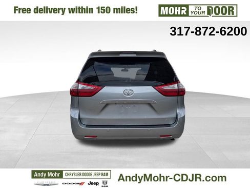 Used 2017 Toyota Sienna XLE image 6
