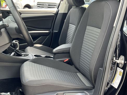 Used 2025 Volkswagen Jetta S FWD image 18
