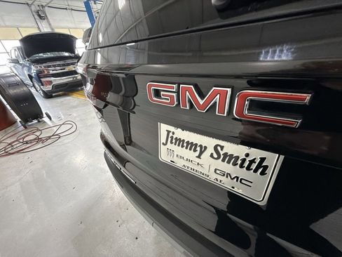 Certified 2025 GMC Acadia Elevation image 38