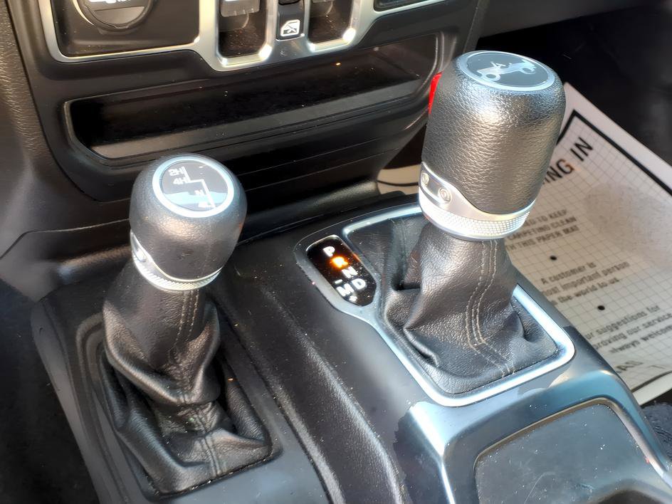 Used 2019 Jeep Wrangler Unlimited Sport AWD/4WD image 24