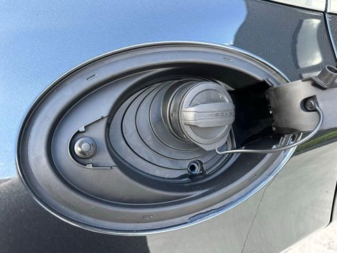 Used 2018 Porsche Panamera image 38