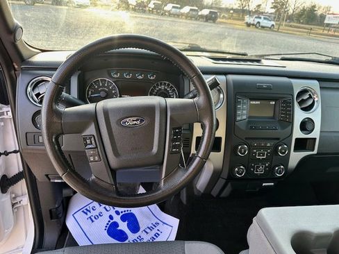 Used 2013 Ford F150 XLT w/ XLT Chrome Pkg image 11