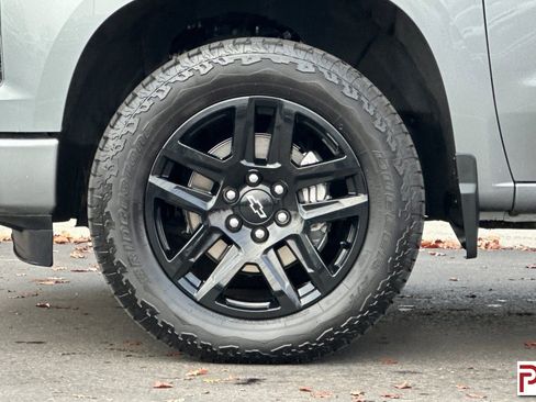 Used 2025 Chevrolet Silverado 1500 Custom image 31