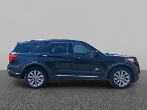 Used 2022 Ford Explorer King Ranch w/ Premium Technology Package AWD/4WD image 2