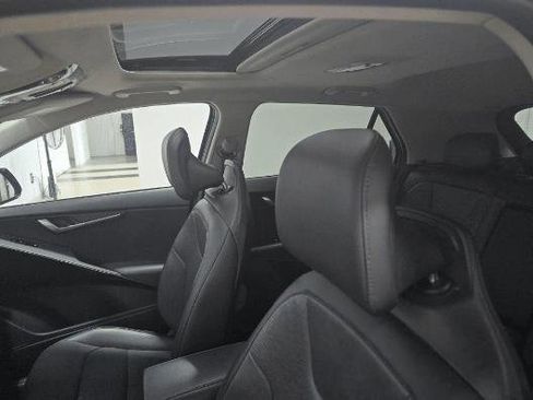 Used 2023 Kia Niro SX Touring FWD image 13