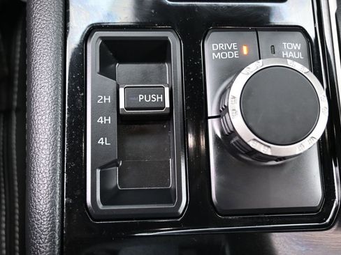 Used 2026 Toyota Tundra Limited AWD/4WD image 28
