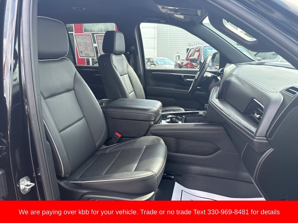 Used 2025 Chevrolet Tahoe Premier AWD/4WD image 36