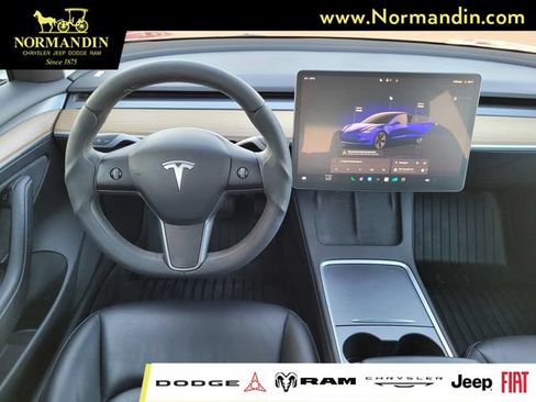 Used 2023 Tesla Model 3 Standard Range RWD image 7