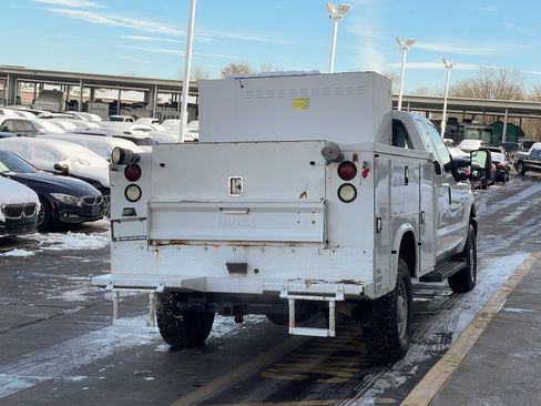 Used 2015 Ford F350 XL image 3