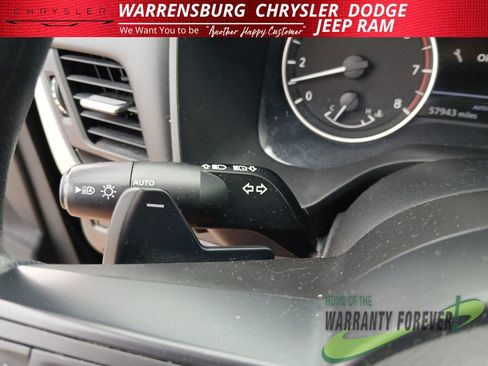 Used 2024 Nissan Rogue SV AWD/4WD image 16
