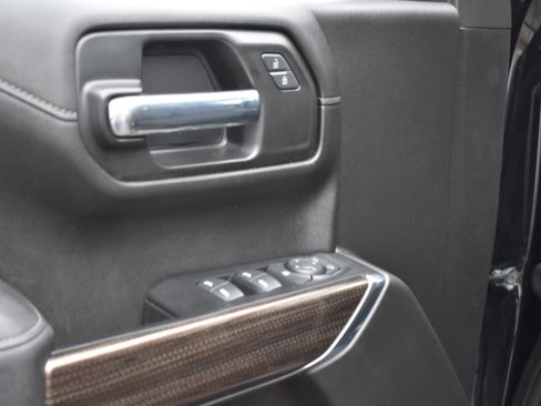 Used 2021 Chevrolet Silverado 1500 RST image 24