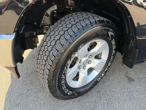 Used 2021 RAM 1500 Big Horn AWD/4WD image 17