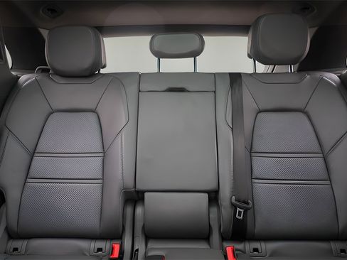 Used 2022 Porsche Cayenne E-Hybrid image 21