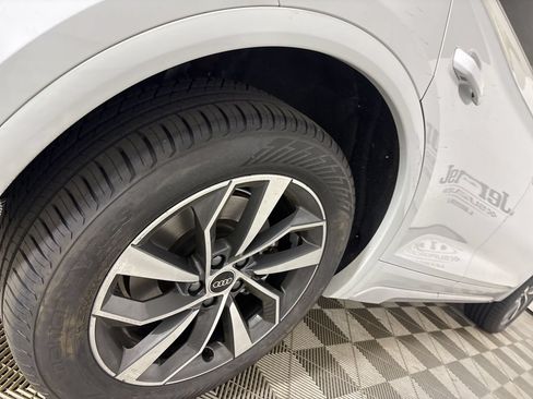 Used 2023 Audi Q5 2.0T Premium Plus w/ Premium Plus Package AWD/4WD image 33