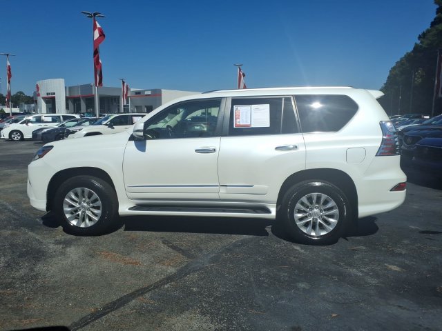 Used 2017 Lexus GX 460 Premium w/ Premium Package AWD/4WD image 3