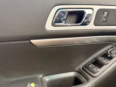 Used 2012 Ford Explorer XLT image 27