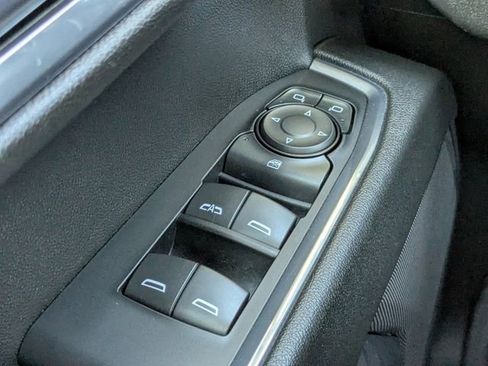 Used 2023 Chevrolet Silverado 1500 LT w/ Z71 Off-Road Package image 31