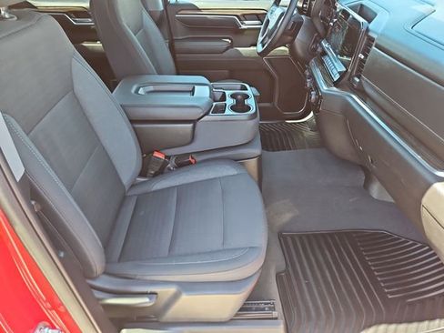Used 2025 Chevrolet Silverado 1500 LT image 12