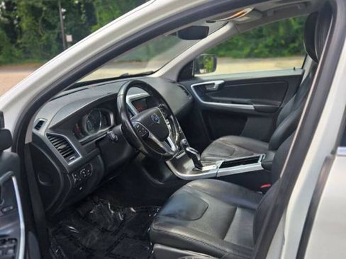 Used 2016 Volvo XC60 T6 AWD/4WD image 9