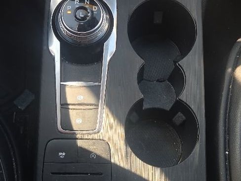 Used 2020 Ford Escape SE FWD image 33
