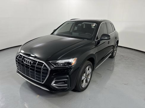 Used 2023 Audi Q5 2.0T Premium w/ Convenience Package AWD/4WD image 5