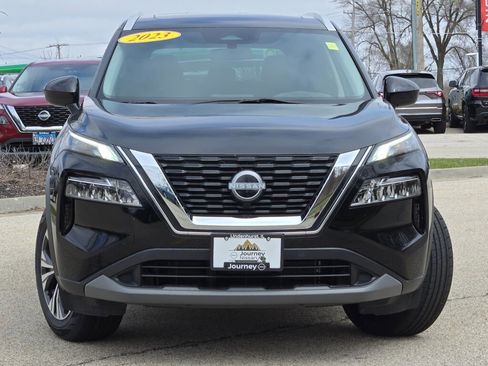 Used 2023 Nissan Rogue SV w/ SV Premium B Package image 3