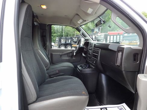 Used 2020 Chevrolet Express 2500 w/ Driver Convenience Package image 35