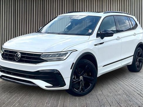 Used 2023 Volkswagen Tiguan SE R-Line AWD/4WD image 13