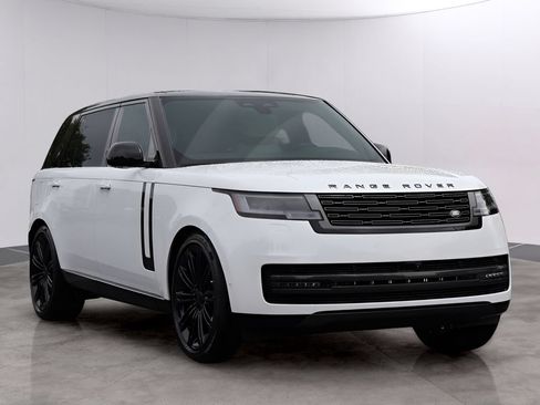 New 2026 Land Rover Range Rover Long Wheelbase Autobiography AWD/4WD image 3