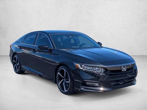 Used 2019 Honda Accord Sport image 3