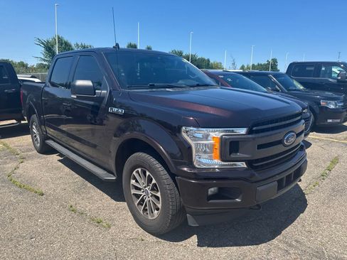 Used 2020 Ford F150 XLT w/ Equipment Group 302A Luxury AWD/4WD image 10