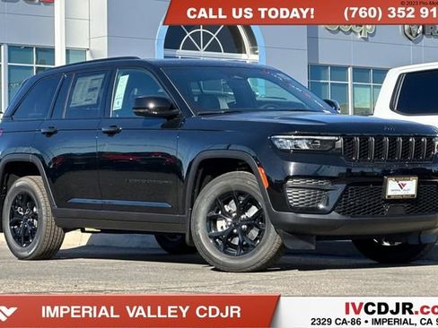 New 2025 Jeep Grand Cherokee Altitude RWD image 1