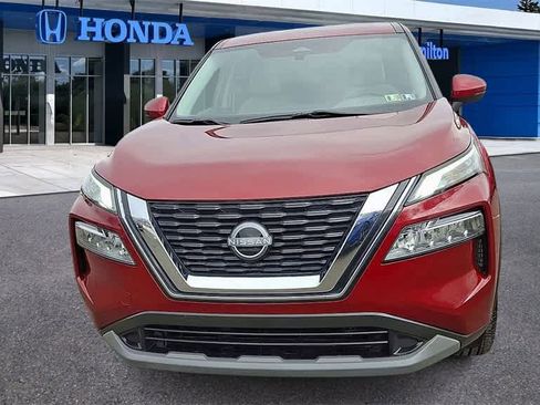 Used 2023 Nissan Rogue SV image 3