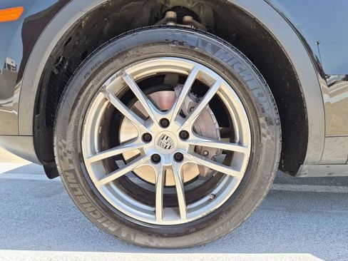 Used 2019 Porsche Cayenne AWD/4WD image 22