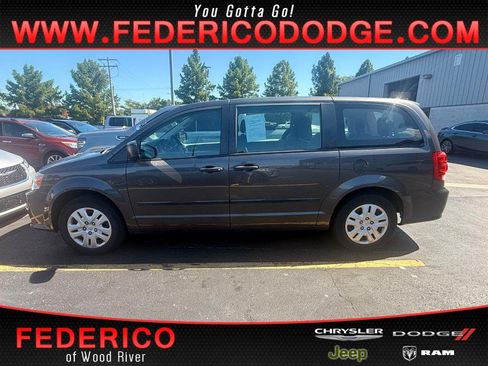 Used 2016 Dodge Grand Caravan American Value Package FWD image 1