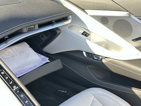 Used 2025 Chevrolet Corvette E-Ray image 32