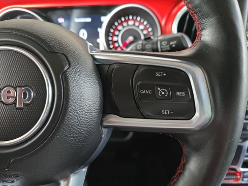 Used 2021 Jeep Wrangler Unlimited Rubicon AWD/4WD image 22
