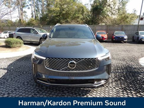 New 2026 Volvo XC90 B6 Plus w/ Protection Package Premier image 2