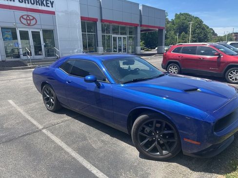 Used 2022 Dodge Challenger SXT w/ Blacktop Package RWD image 2