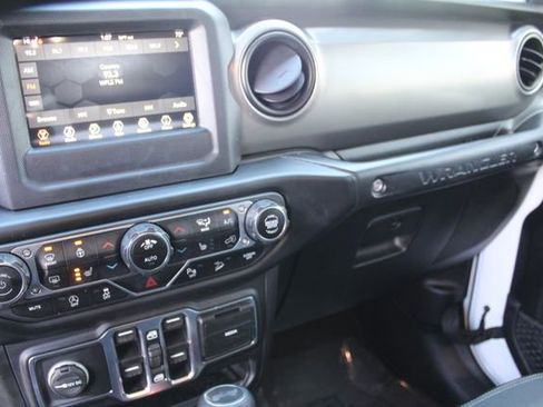Used 2020 Jeep Wrangler Unlimited Sport image 15