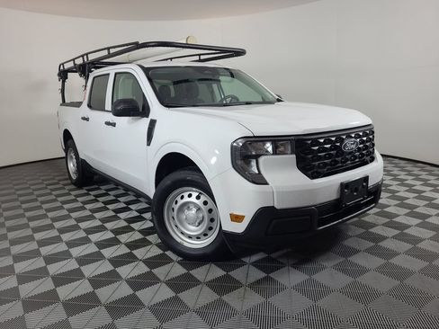 Used 2025 Ford Maverick XL w/ Equipment Group 102A AWD/4WD image 1
