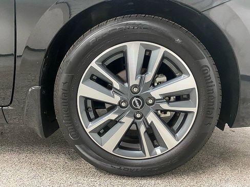 Used 2024 Nissan Versa S w/ S Plus Package image 28