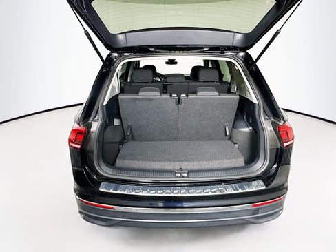 Used 2024 Volkswagen Tiguan S image 28