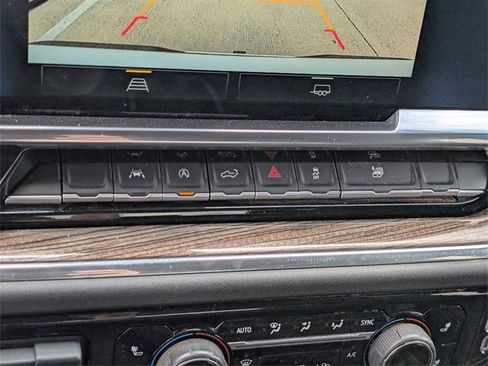 Used 2025 Chevrolet Silverado 1500 LT image 15