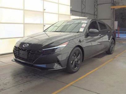 Used 2023 Hyundai Elantra SEL