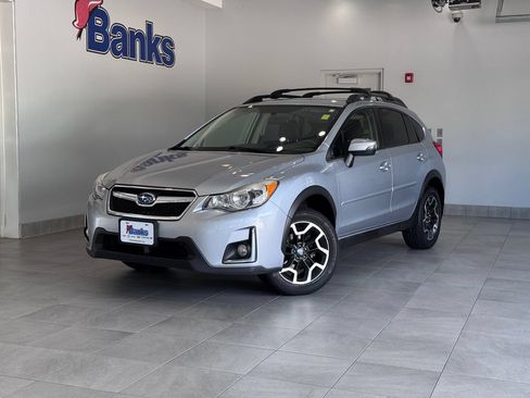 Used 2017 Subaru Crosstrek 2.0i Limited AWD/4WD image 2