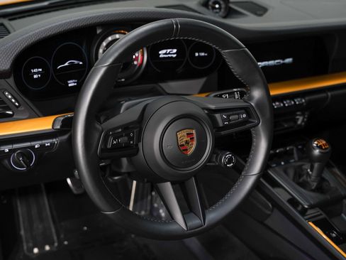 Used 2022 Porsche 911 GT3 RWD image 39