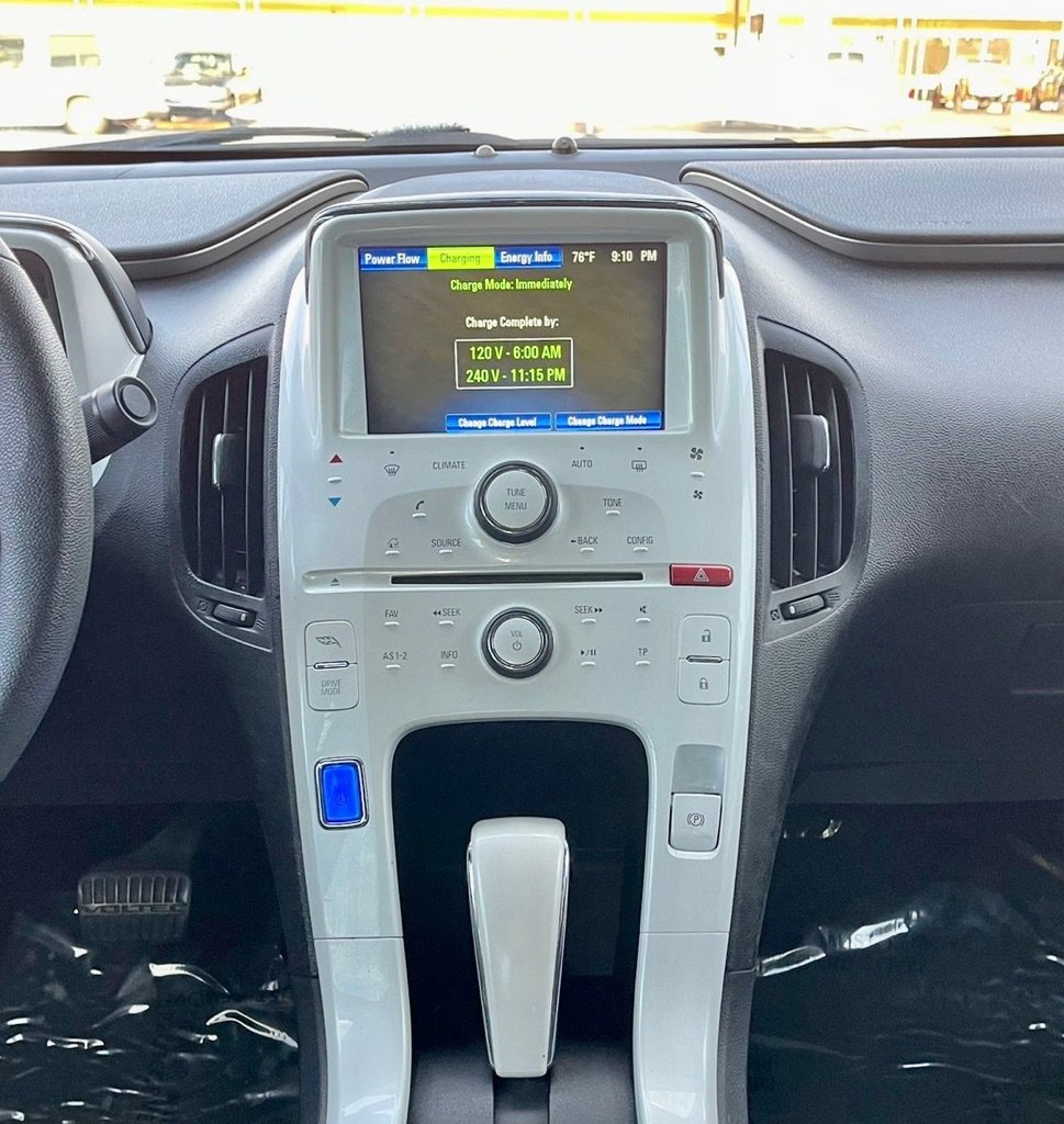 Used 2013 Chevrolet Volt FWD image 50