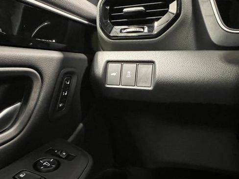 Used 2025 Honda Pilot EX-L image 18