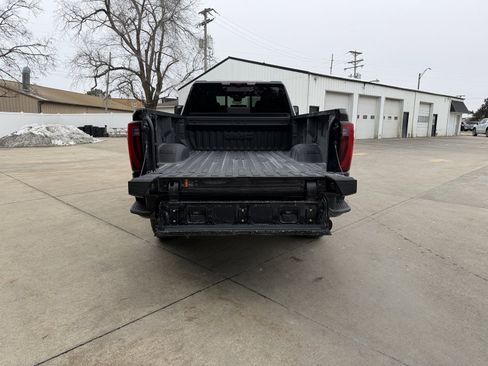 New 2025 GMC Sierra 3500 Denali w/ Denali Reserve Package image 30
